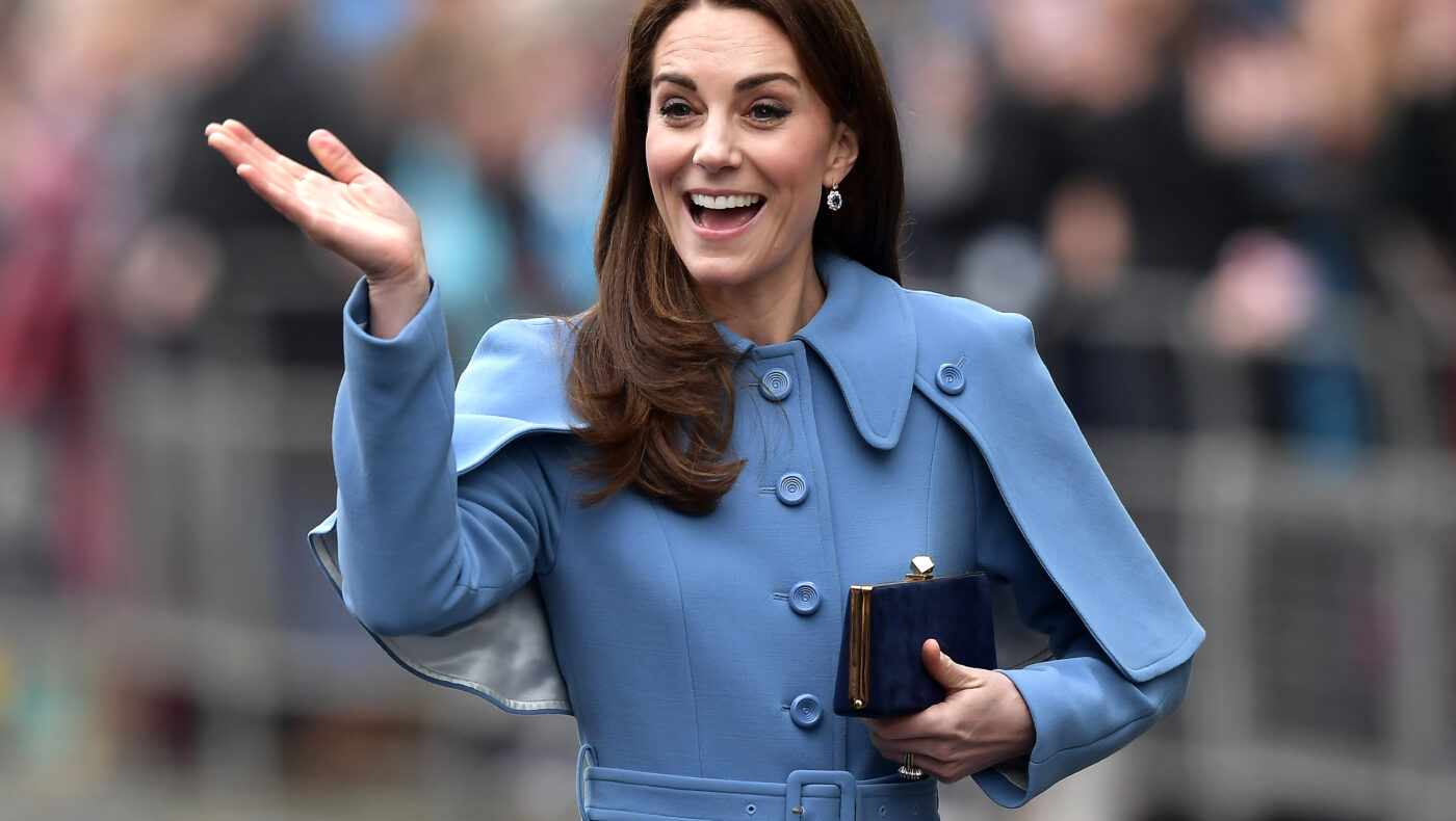 Prinzessin Kate gestikuliert freundlich