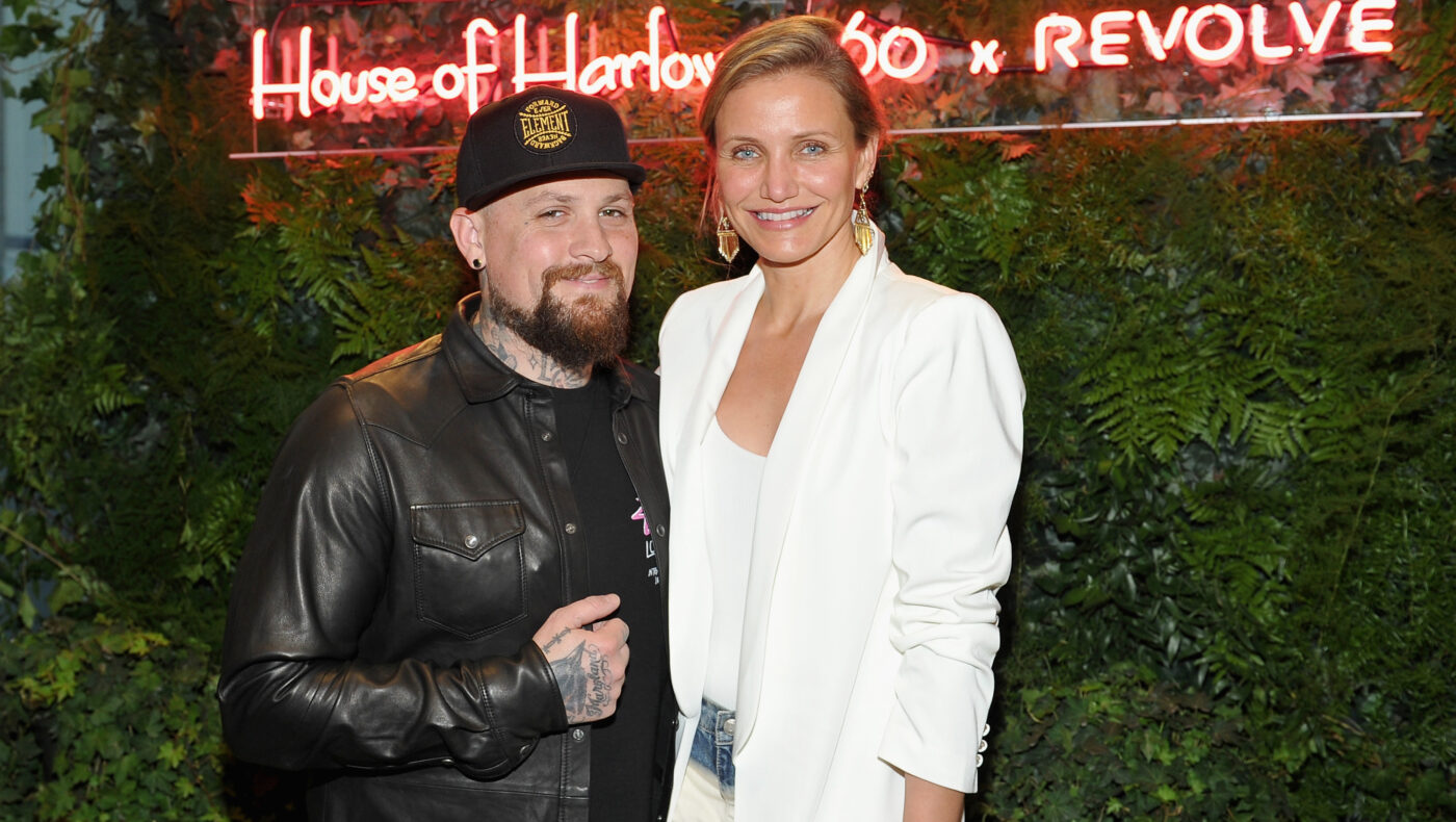 Cameron Diaz und Benji Madden posieren gemeinsam vor Kamera