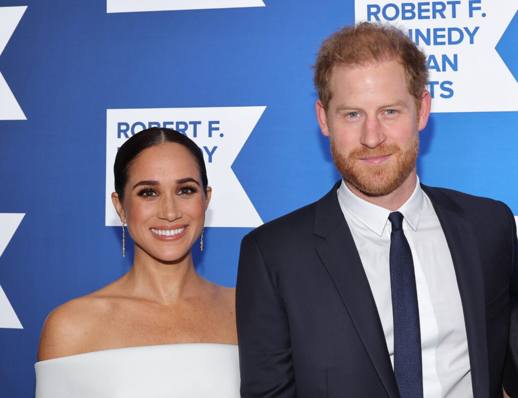 Megan und Prinz Harry posieren für Kamera